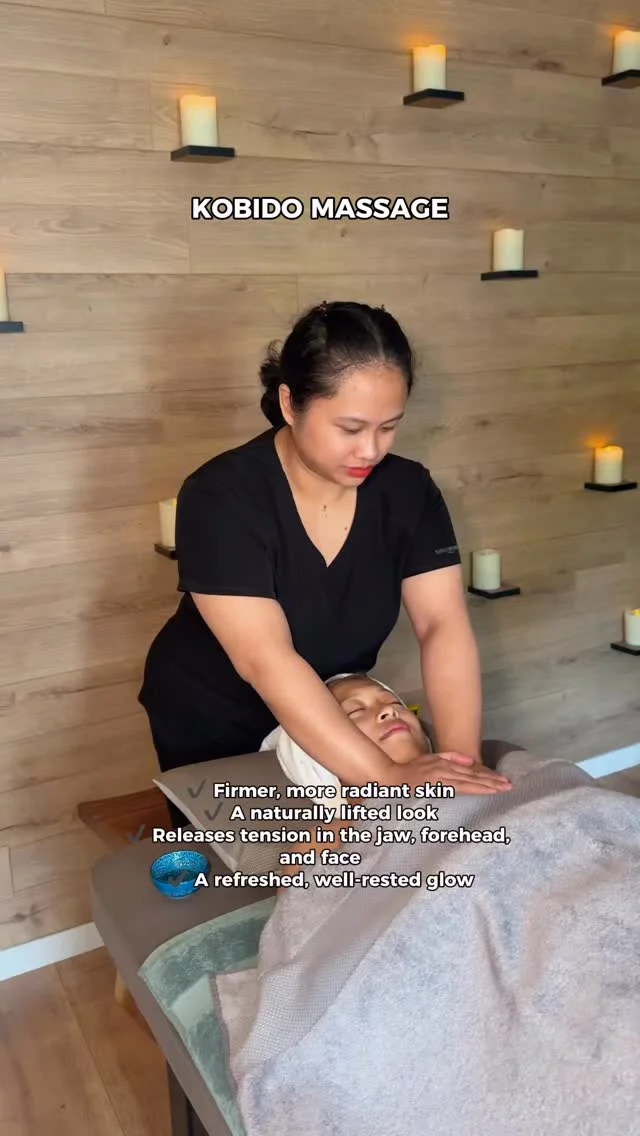 Discover the Kobido ritual at RaMi Spa. A Japanese ritual where precise, rhythmic movements awaken the skin, release facial tension, and restore a naturally radiant look.🤍

📞 +40 769 070 522 
📩 hello@ramispa.ro
📍 RaMi Spa 1 - George Călinescu 44A, Sector 1, București 
📍 RaMi Spa 2 - Puțul lui Zamfir 23, Sector 1, București 

#masajbucuresti #massagebucharest #balinesemassage #masajbalinez #masajbalinezbucuresti